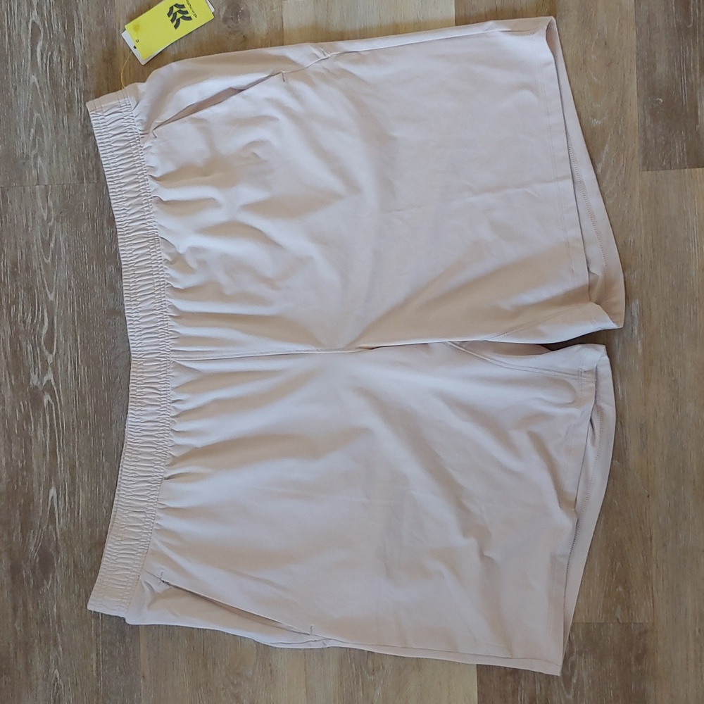NWT All in Motion Men's Soft Stretch Shorts Beige Size XXL